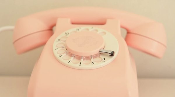 Découvrez l'univers fascinant du téléphone rose 24/7