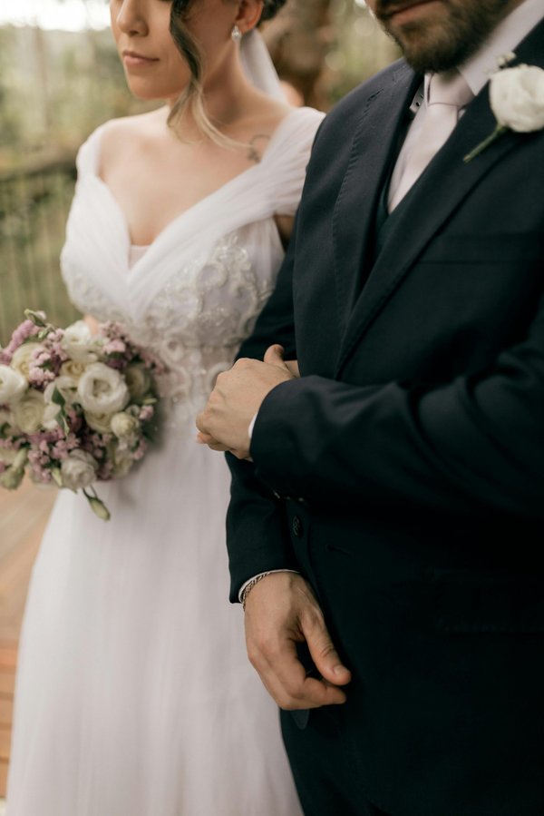 Choisir un officiant cérémonie laïque pour un moment inoubliable